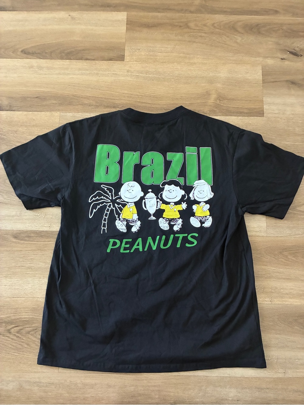 Peanuts Snoopy Brazil Soccer Graphic T-Shirt Black NWOT Double Sided